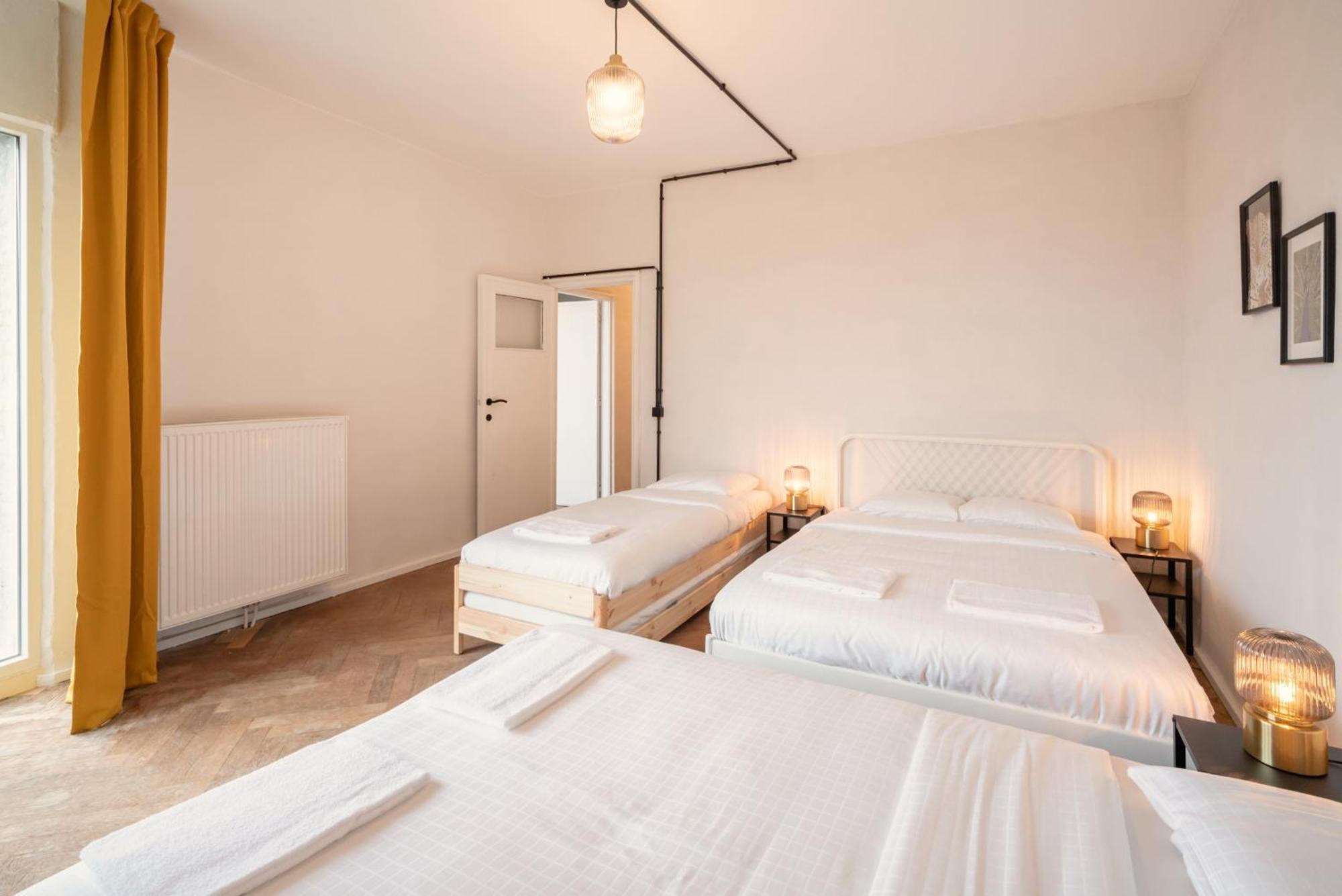 Apartment Charming And Spacious In The Heart Of