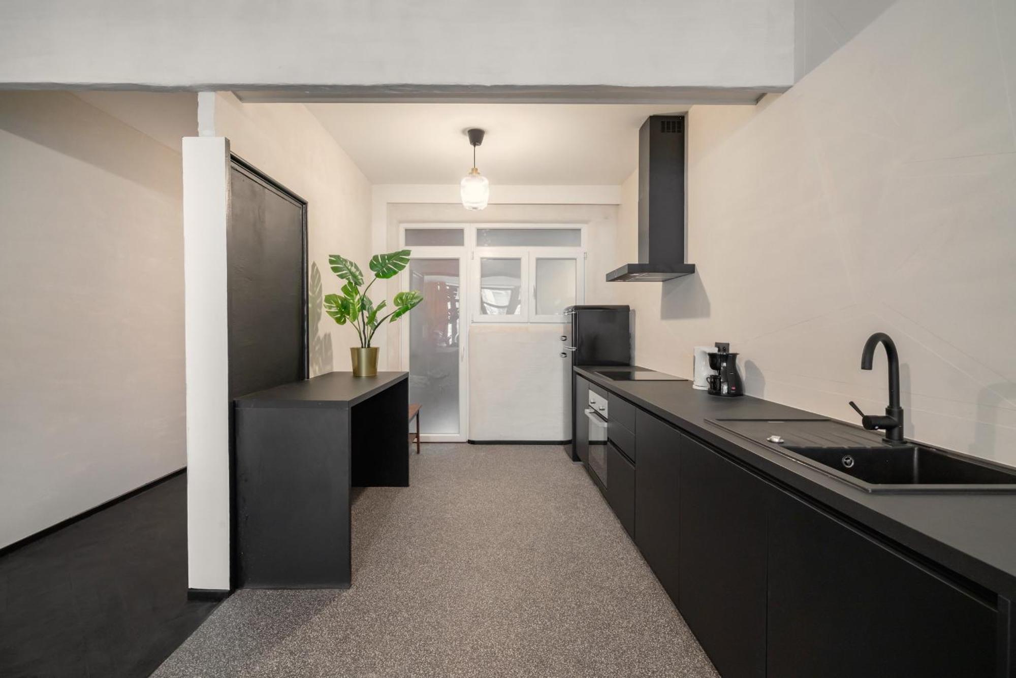 Apartment Charming And Spacious In The Heart Of *