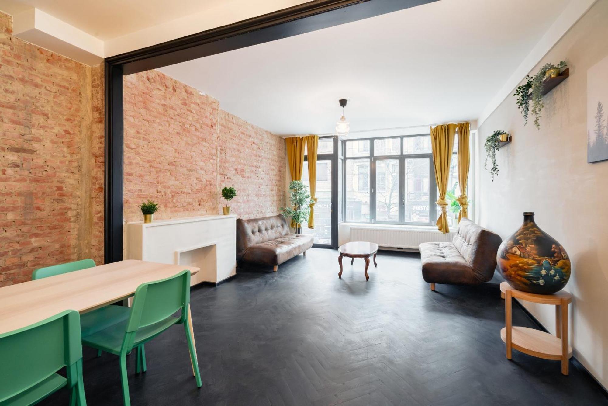 Charming And Spacious In The Heart Of